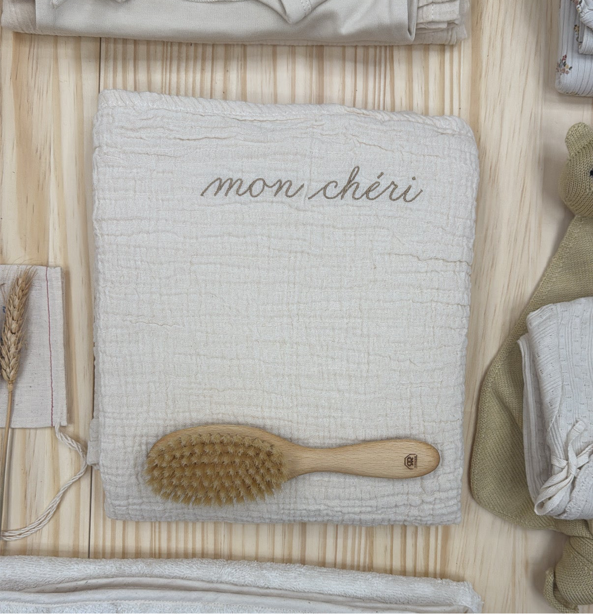Atelier Annur x Mon Cheri Muslin swaddle