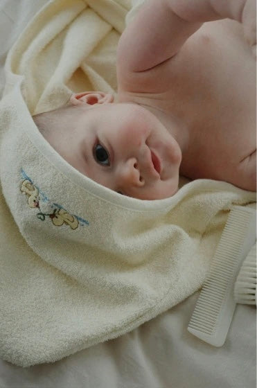 Fanga Fontana hooded baby towel