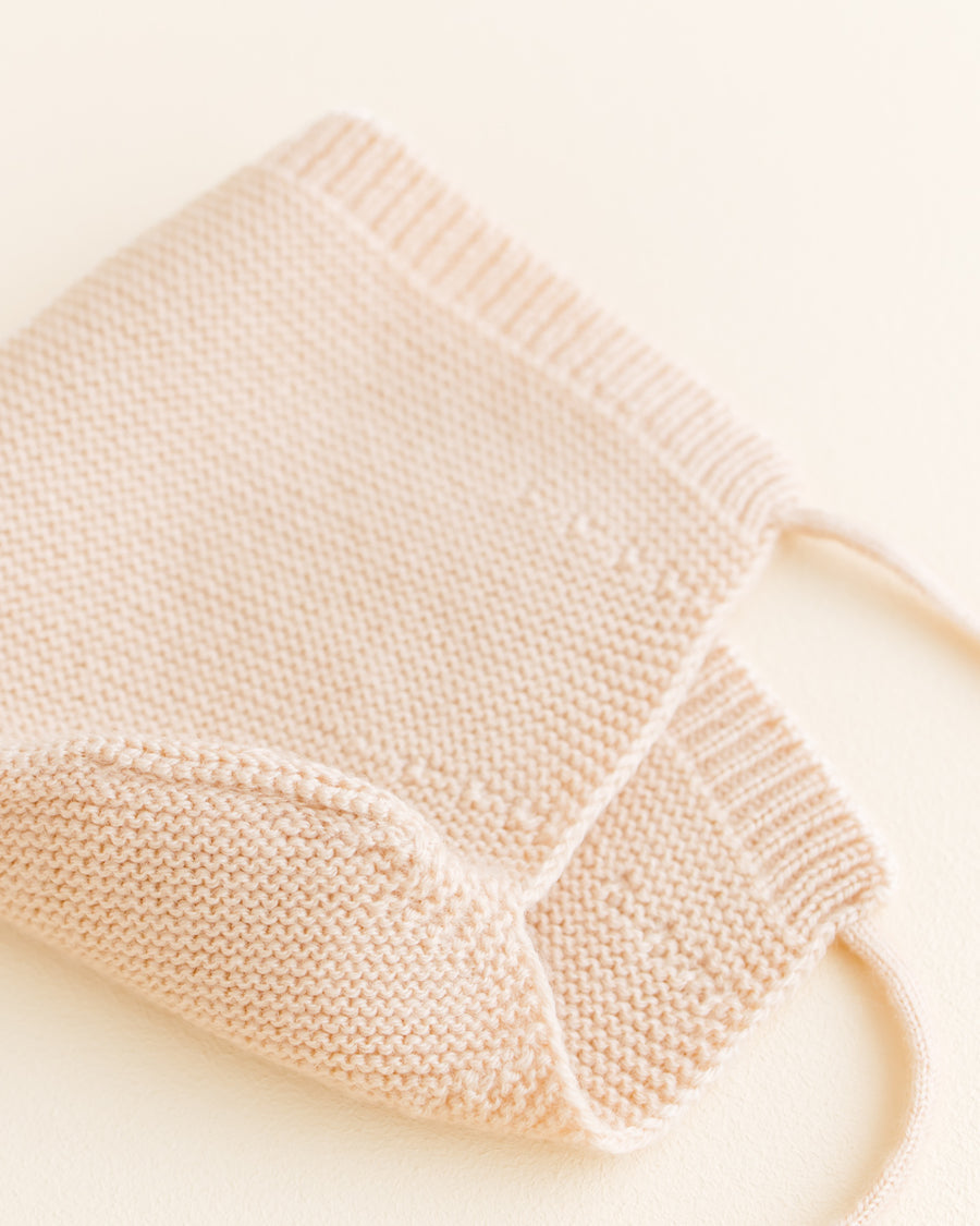 Hvid Bonnet- Oat NB
