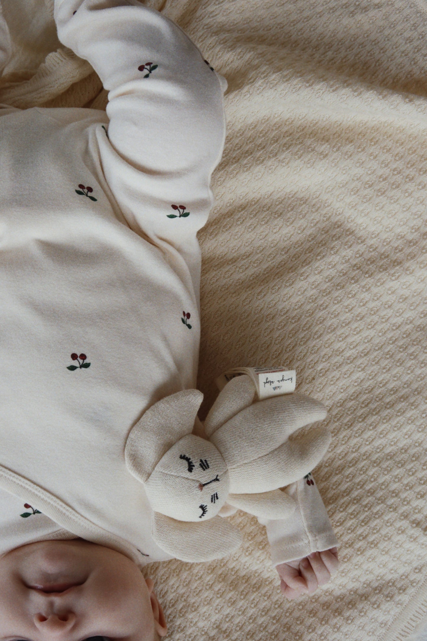 Konges Sloejd newborn onesie gots- cherry ( sold with bonnet only)