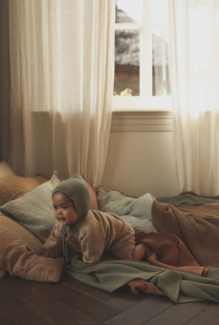 Hvid dolly bonnet- Artichoke