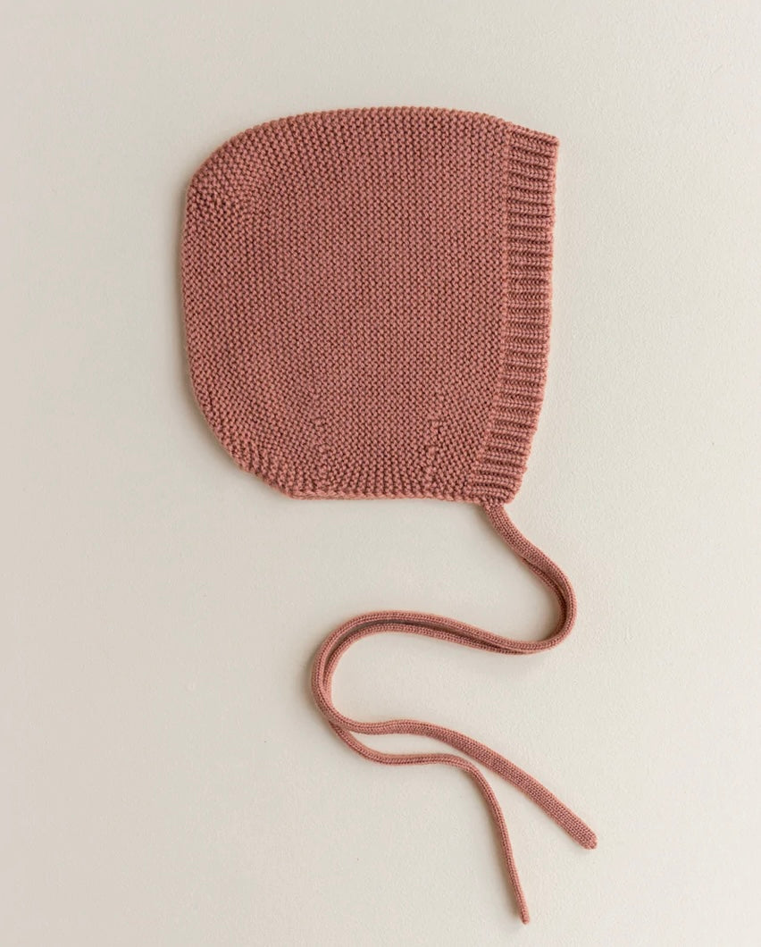 Hvid dolly bonnet- brick