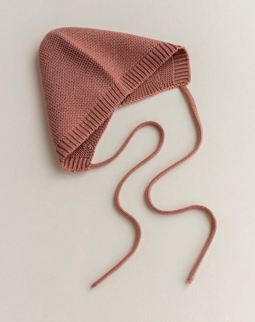 Hvid dolly bonnet- brick