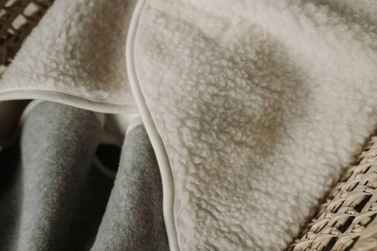 Alwero wrap blanket Wingy duo-light grey