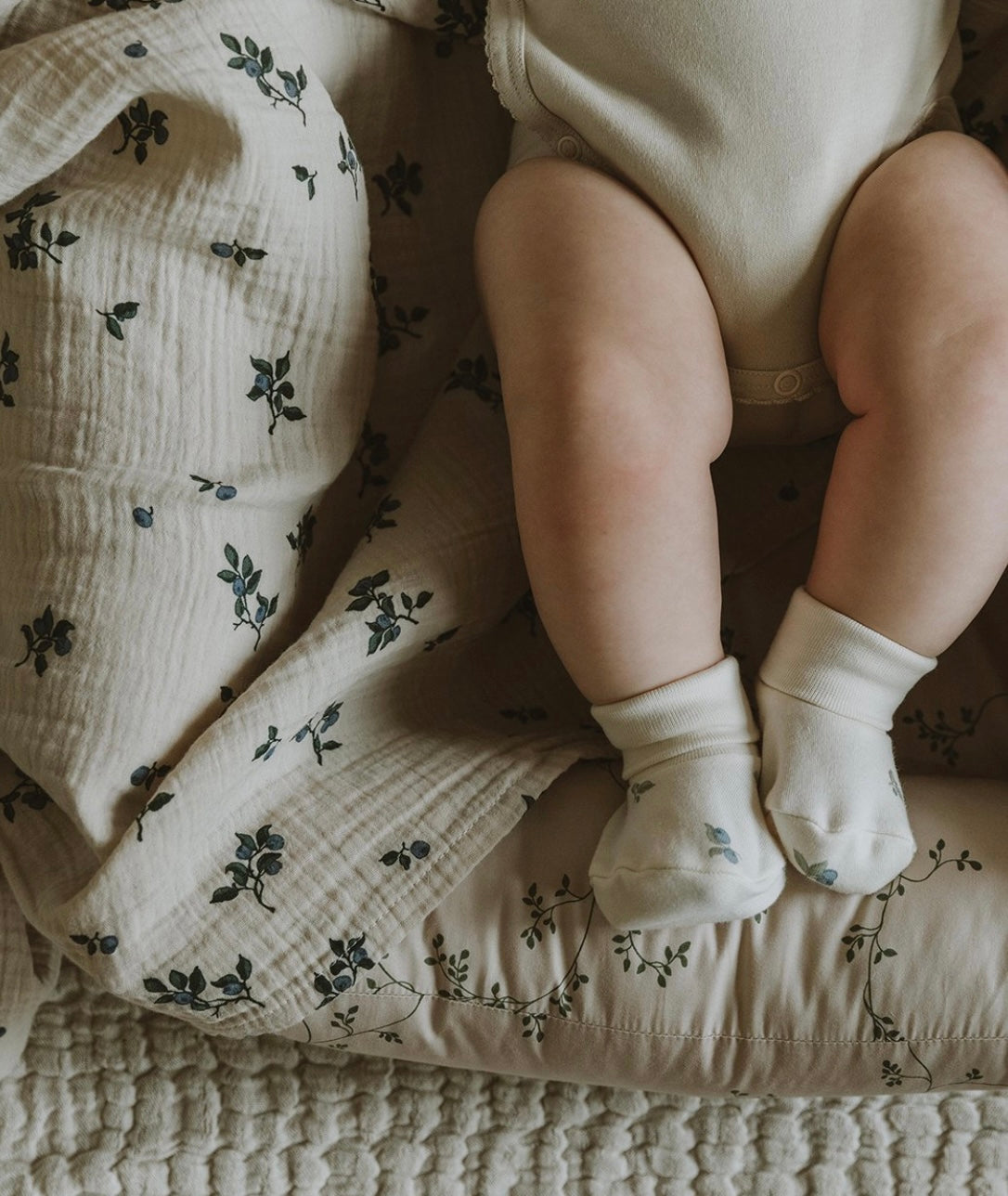 Garbo & Friends Muslin Swaddle Blanket-Blueberry