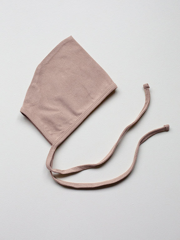 The simple folk footed onesie and bonnet- antique rose