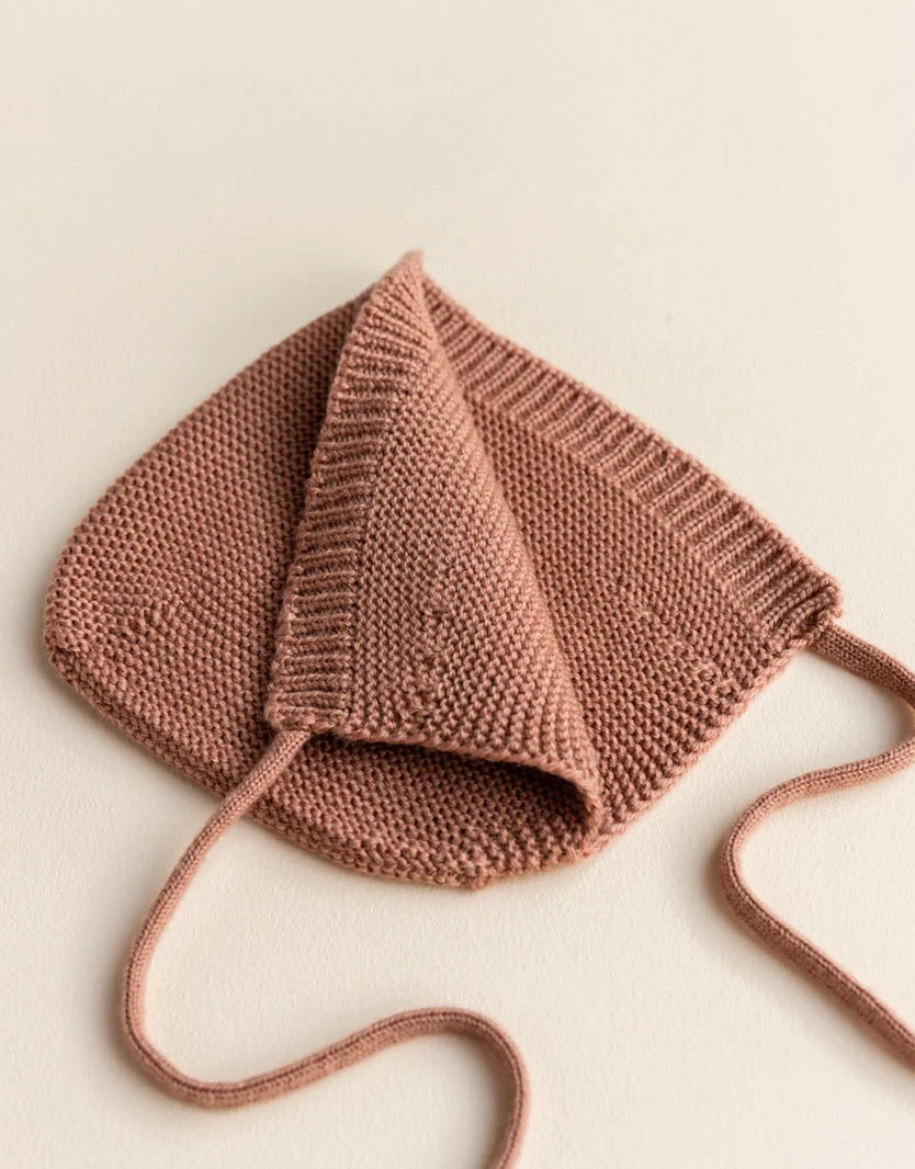 Hvid dolly bonnet- terracotta