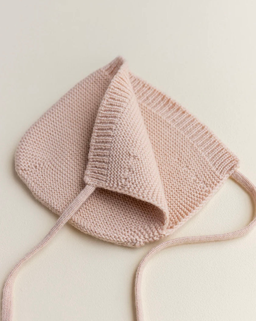 Hvid dolly bonnet- apricot