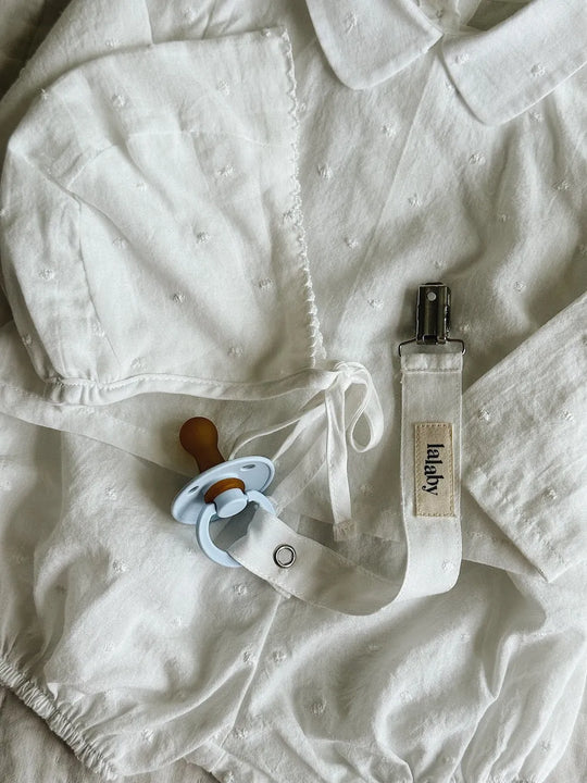 Lalaby pacifier clip white dot