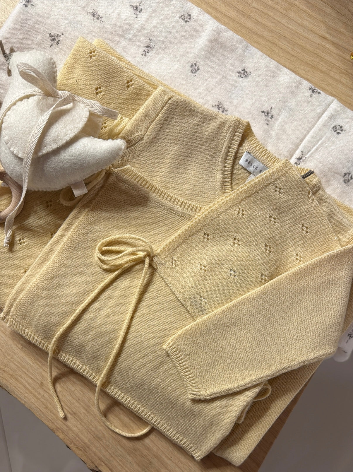 Bella Enfant cashmere/cotton pointelle wrap set- primrose