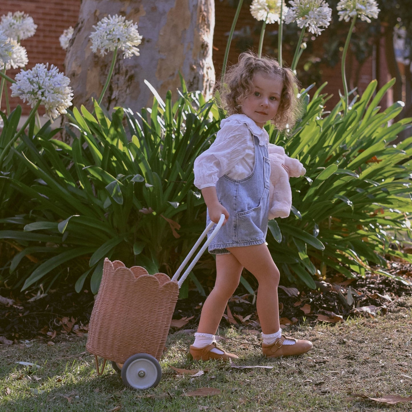 Olli Ella Rattan Petal Luggy - Rose