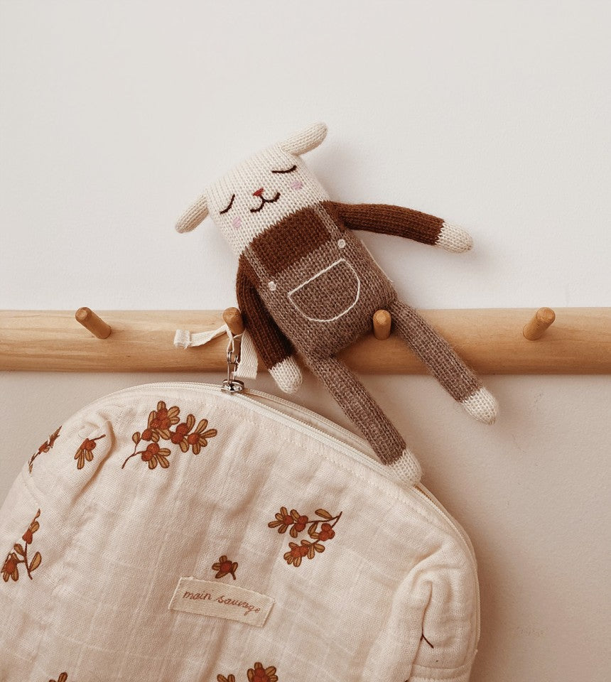 Main Sauvage knit toy |  lamb