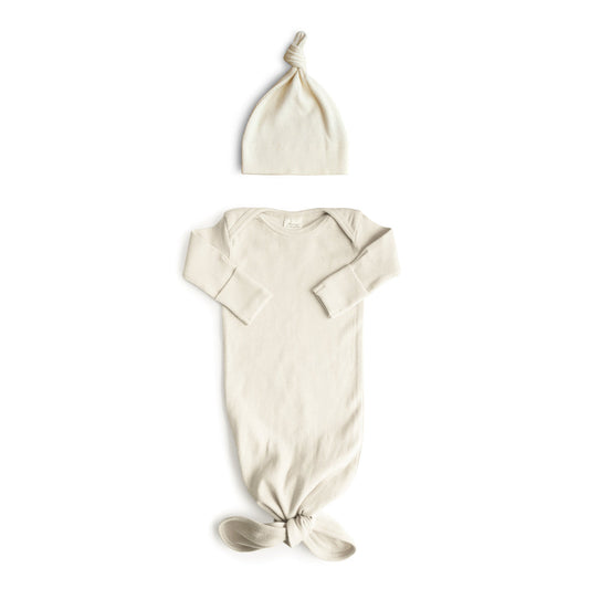 Mushie ribbed knotted baby gown and hat set -ivory