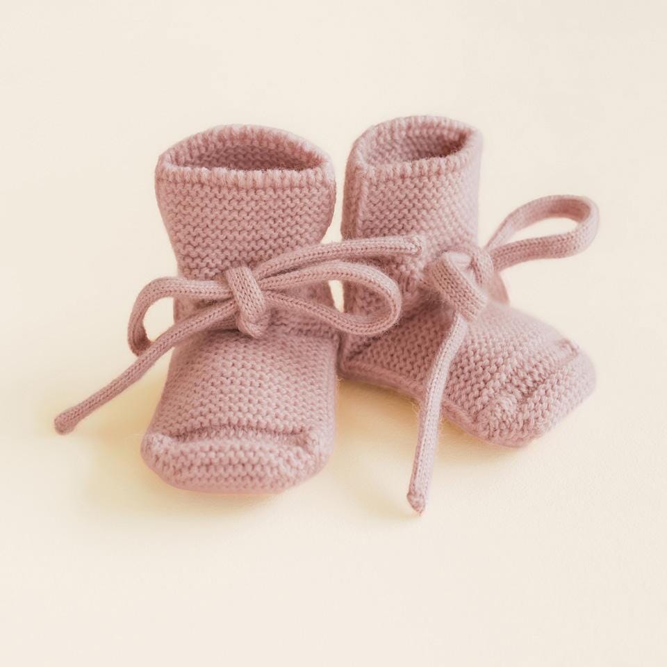 Hvid powder booties